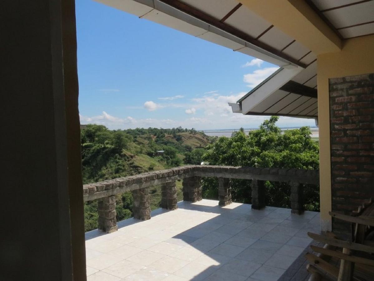 Lei Thar Gone Guest House Yenangyaung Экстерьер фото